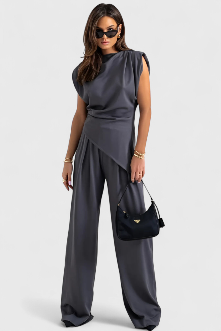 Sofia – Asymmetrisches Damen-Set mit drapierten Schultern und weiter Hose – Ansicht 4