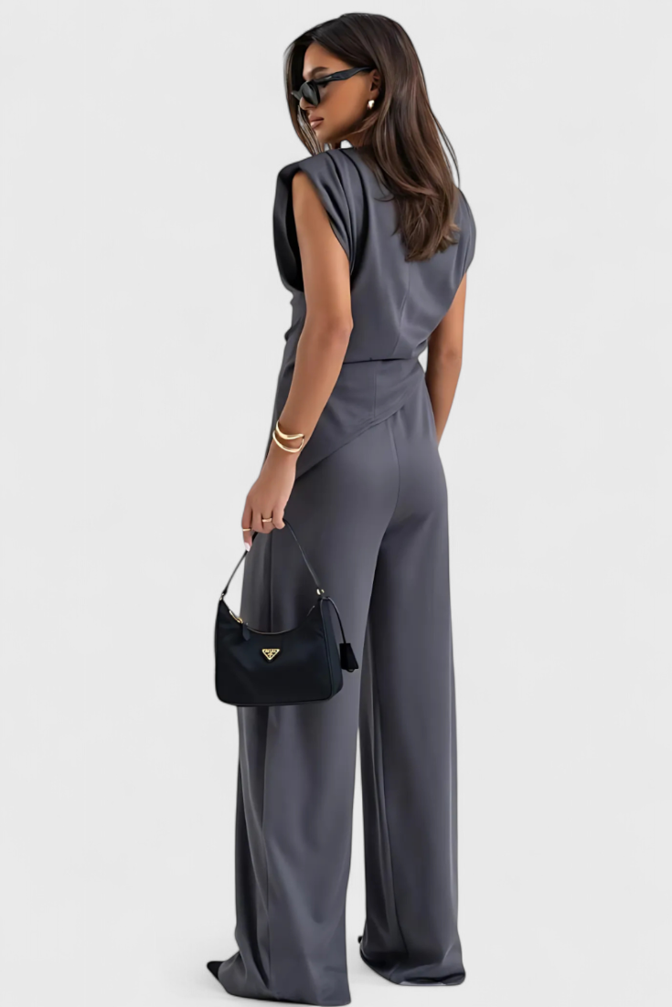 Sofia – Asymmetrisches Damen-Set mit drapierten Schultern und weiter Hose – Ansicht 5