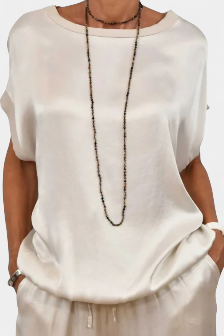 Frühlingshaftes Damen-Set Blasa mit fließender Bluse und weiter Hose – Ansicht 7
