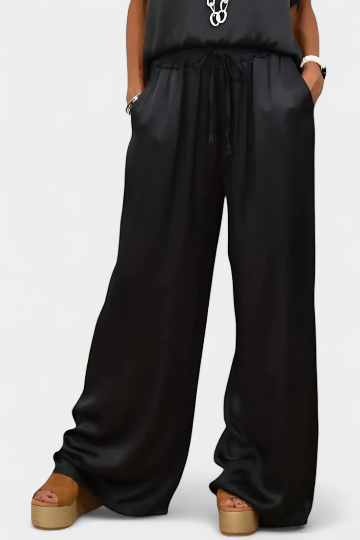 Frühlingshaftes Damen-Set Blasa mit fließender Bluse und weiter Hose – Ansicht 12