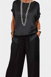 Frühlingshaftes Damen-Set Blasa mit fließender Bluse und weiter Hose – Ansicht 11