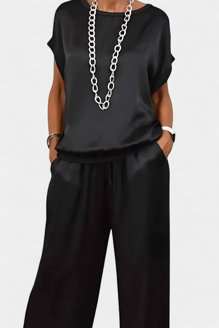 Frühlingshaftes Damen-Set Blasa mit fließender Bluse und weiter Hose – Ansicht 11