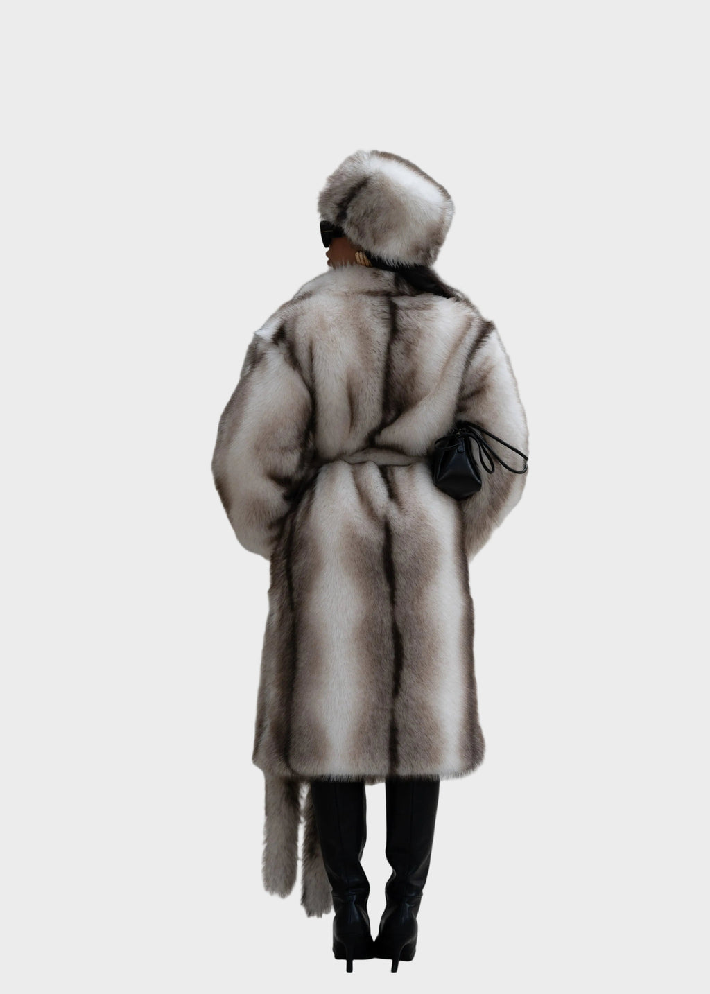 Karma | Wintermütze aus Kunstpelz in Weiß