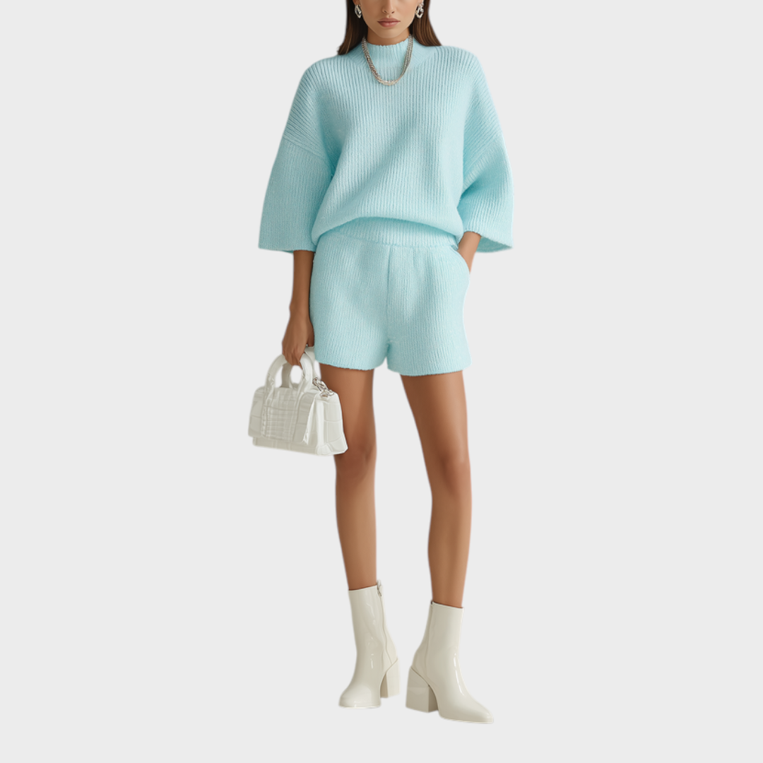 Stefania – Hellblaues zweiteiliges Damen-Set mit Oversize-Bluse und weiten Bermudashorts – Ansicht 3