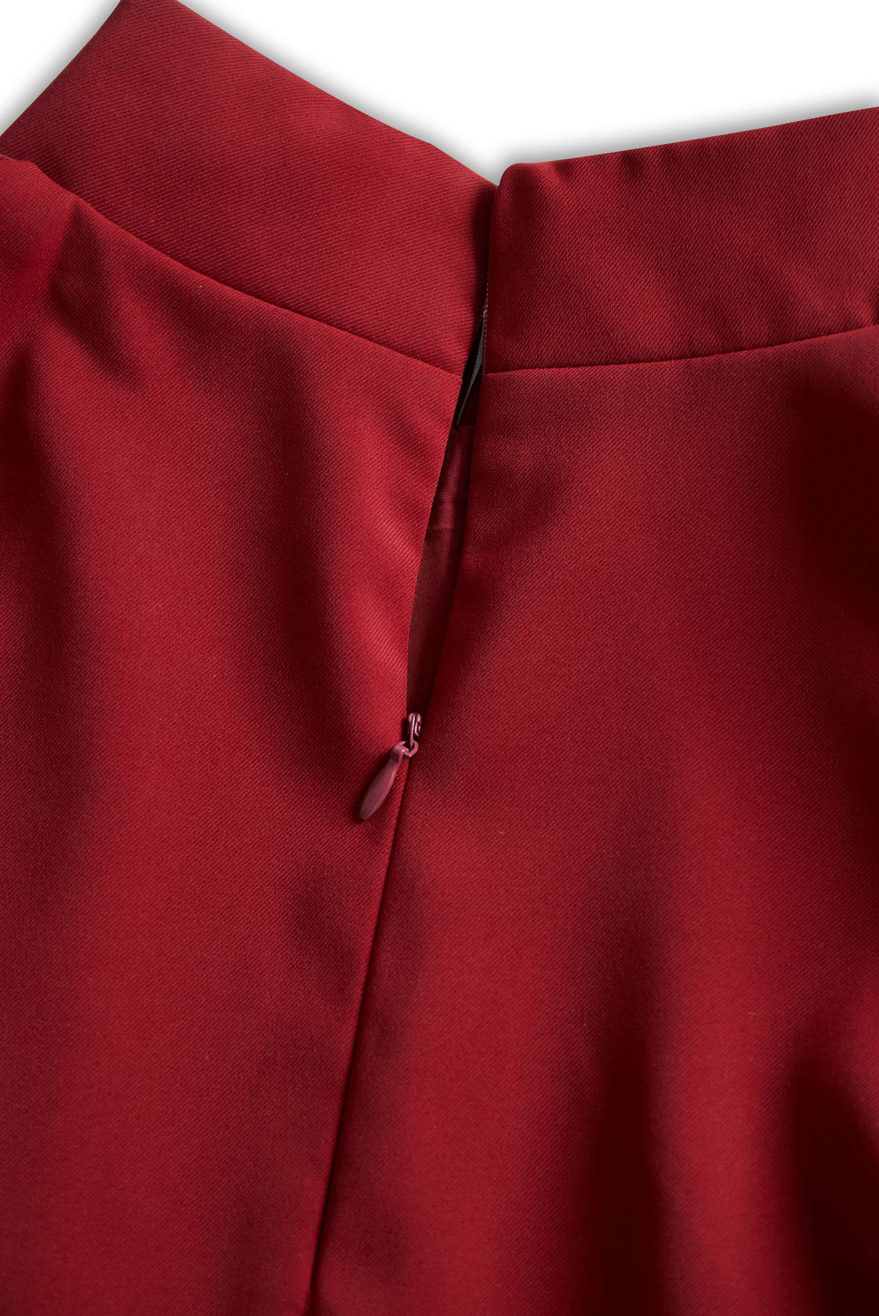 Fiona – Elegantes weißes Kleid mit Stehkragen und Gürtel – Ansicht 7