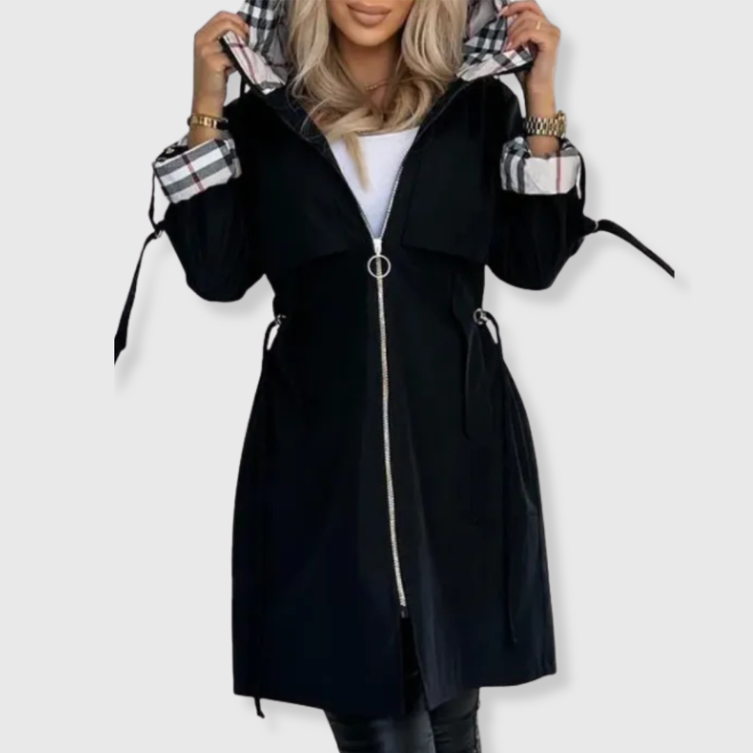 Lange Kapuzenjacke für Damen mit eleganten Details
