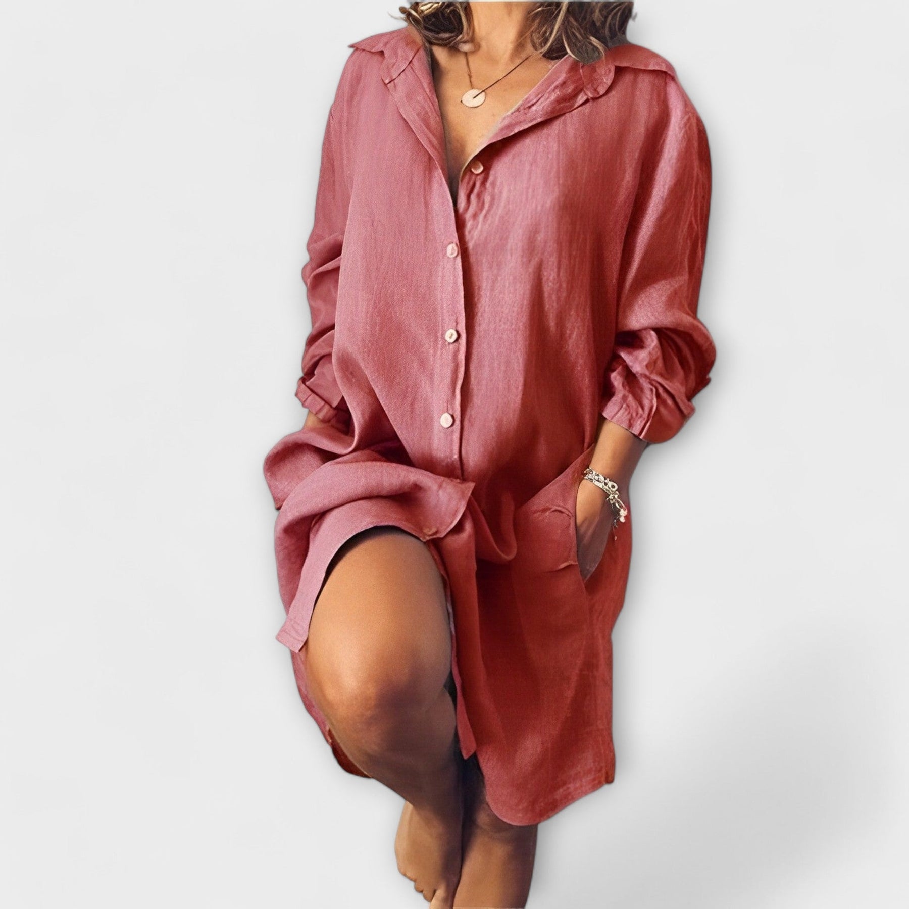 Lässige Damen-Leinenbluse mit Kragen und Tasche – Ansicht 4