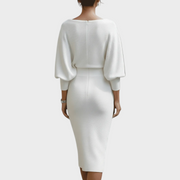 Janna – Weißes Satin-Midikleid mit Fledermausärmeln