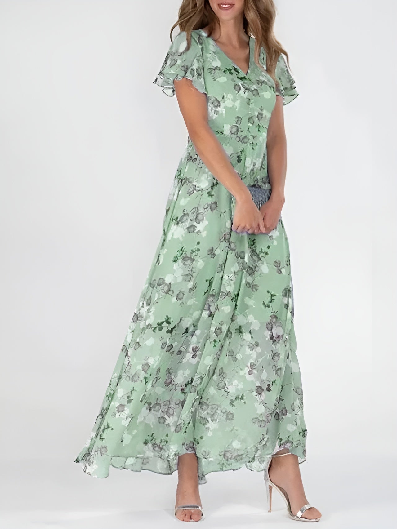 Elegantes Kleid, das den Bauch bedeckt