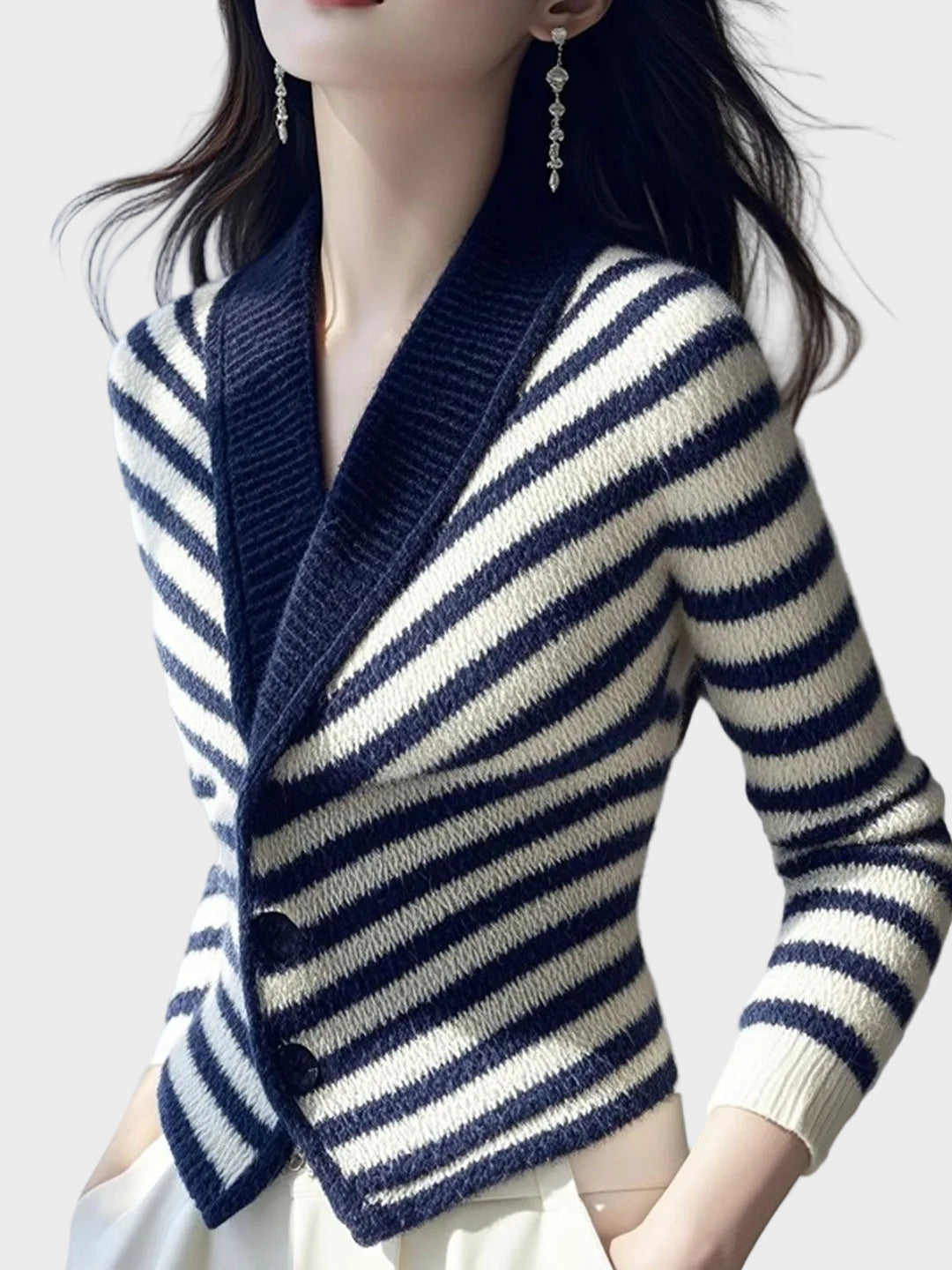 Sophia – Taillierte gestreifte Strickjacke für Damen mit V-Ausschnitt – Ansicht 3