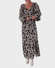 Avice – Damenkleid mit V-Ausschnitt und auffälligem Print – Ansicht 8