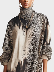 Sarra – Graue Leopardenbluse für Damen mit Fransen