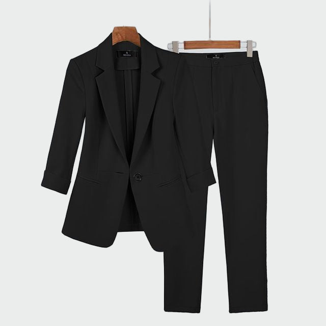 Schwarzer zweiteiliger Anzug für Damen mit Blazer und Hose