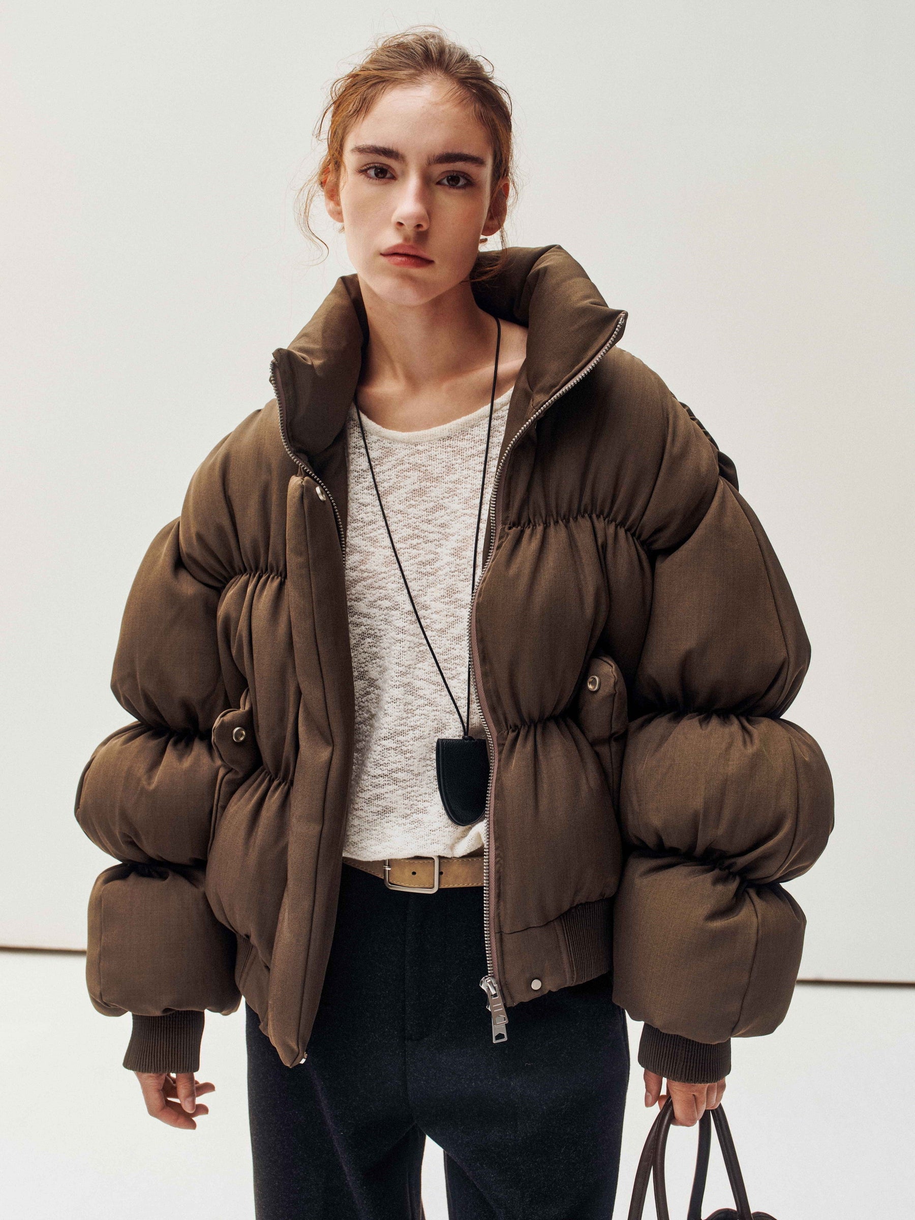 Anya – Kurze Damen-Daunenjacke Aero – Ansicht 2
