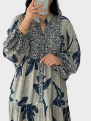 Miriya – Ausgestelltes Kleid mit Laternenärmeln und Muster – Ansicht 4
