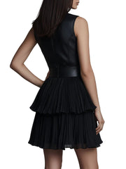 Kylie – Schickes schwarzes Minikleid aus Kunstleder und plissiertem Chiffon