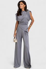 Sofia – Asymmetrisches Damen-Set mit drapierten Schultern und weiter Hose – Ansicht 15