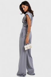 Sofia – Asymmetrisches Damen-Set mit drapierten Schultern und weiter Hose – Ansicht 16