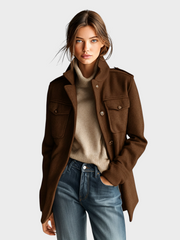 Eleven Ora – Kamelfarbene Wolljacke für Damen mit Stehkragen – Ansicht 7