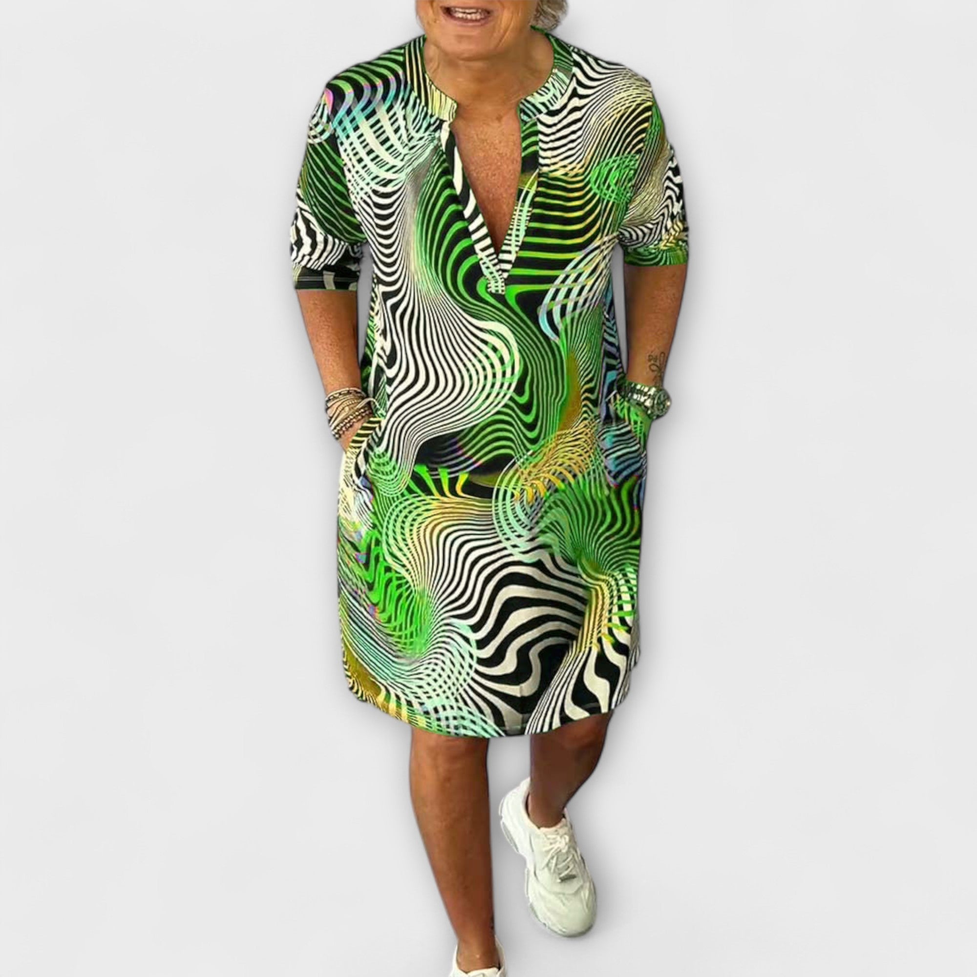 Riola – Mehrfarbiges Kleid mit V-Ausschnitt