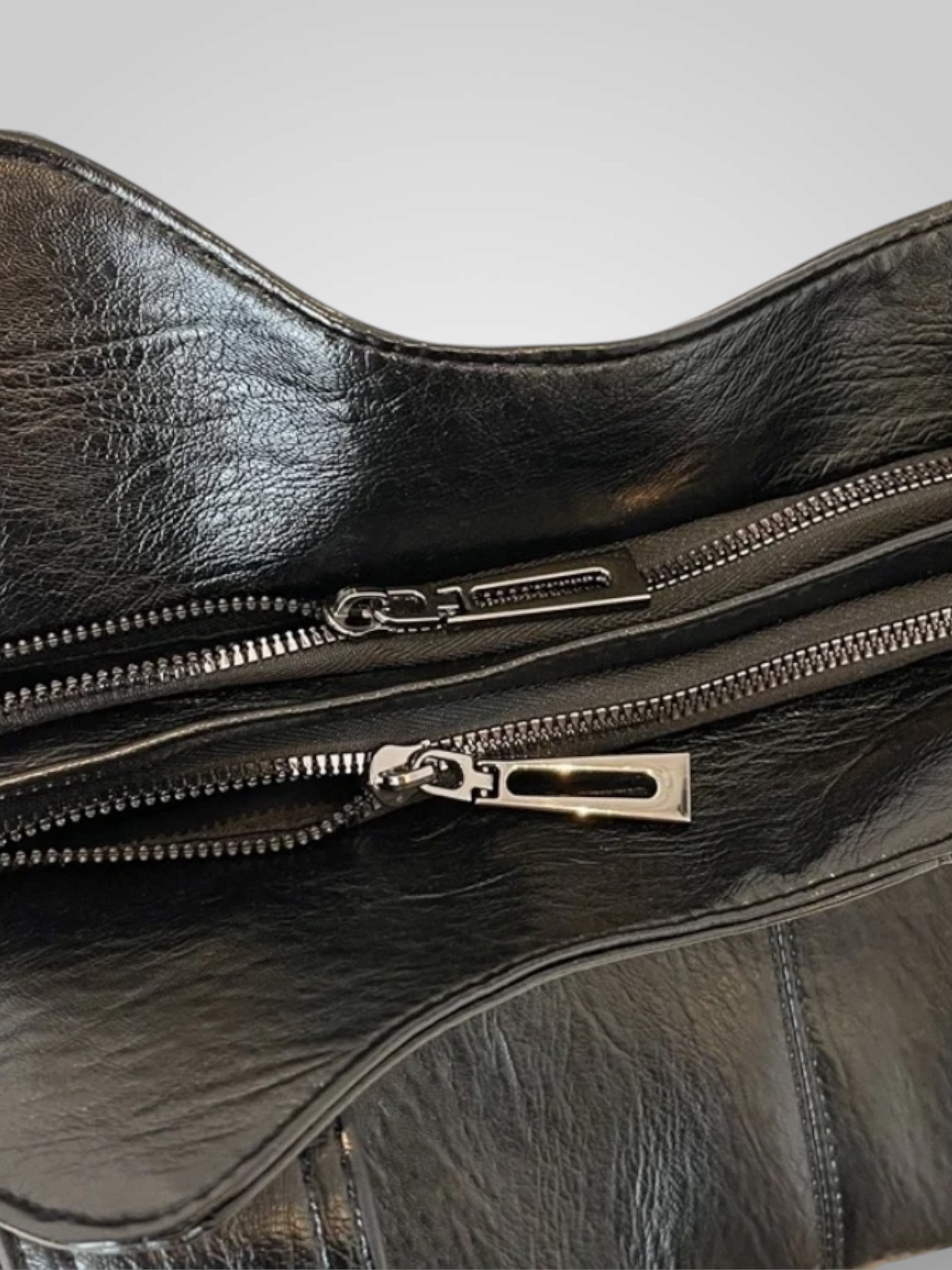 Savannah – Lederschultertasche für Damen – Ansicht 3