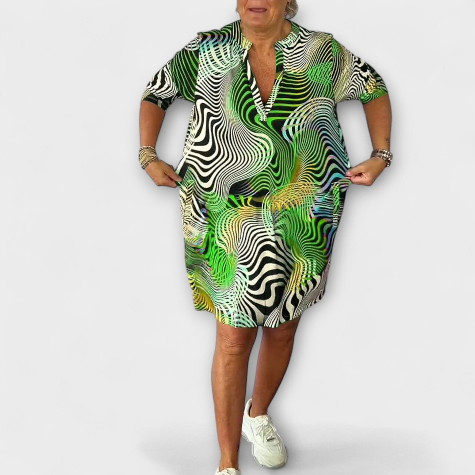 Riola – Mehrfarbiges Kleid mit V-Ausschnitt