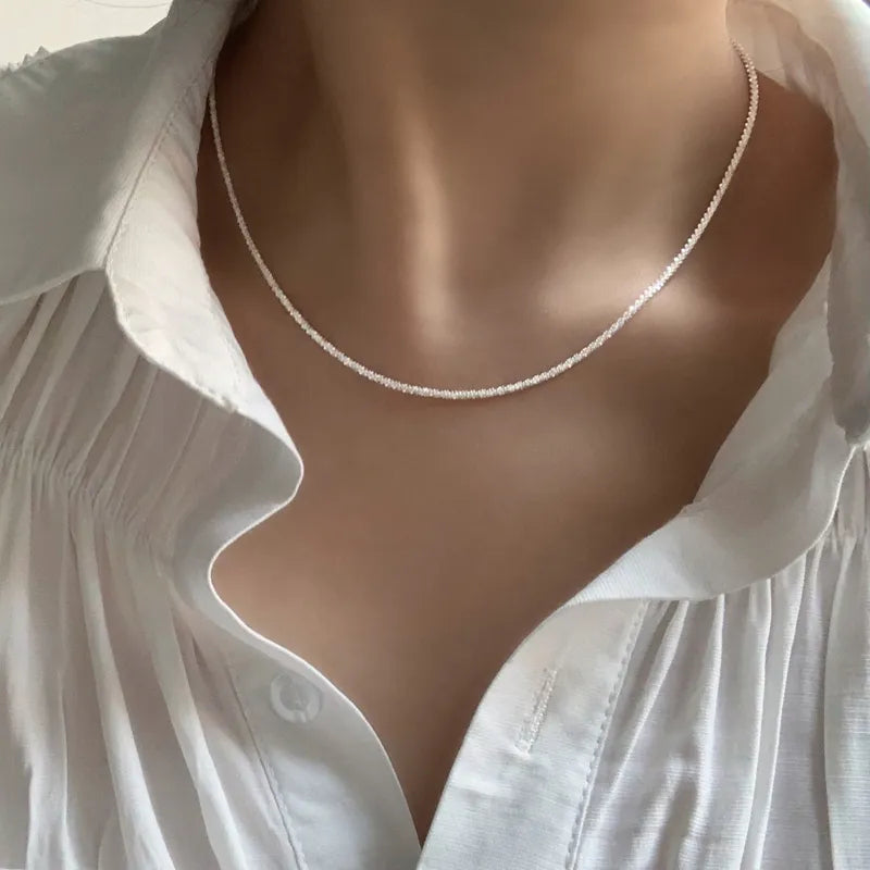 Elegante Silberhalskette aus 925er Silber mit geometrischem Design – Ansicht 3