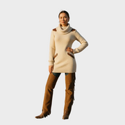 Saline – Cremefarbenes Strickkleid mit Rollkragen und Lederdetails – Ansicht 6