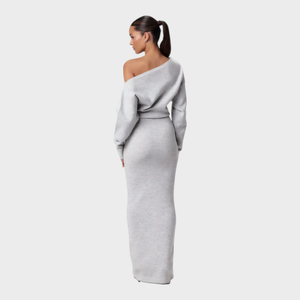 Hillary | Schulterfreies Strick-Maxikleid