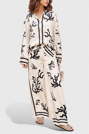 Damen-Set Nazaret mit weiter Hose und künstlerischem Print – Ansicht 2