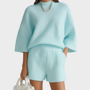 Stefania – Hellblaues zweiteiliges Damen-Set mit Oversize-Bluse und weiten Bermudashorts – Ansicht 5
