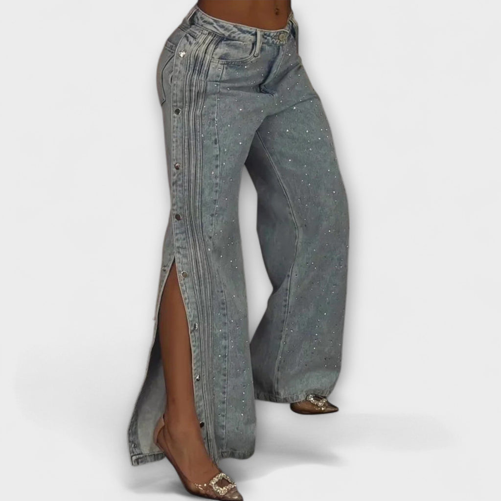 Nola - Jeans mit Strasssteinen verziert
