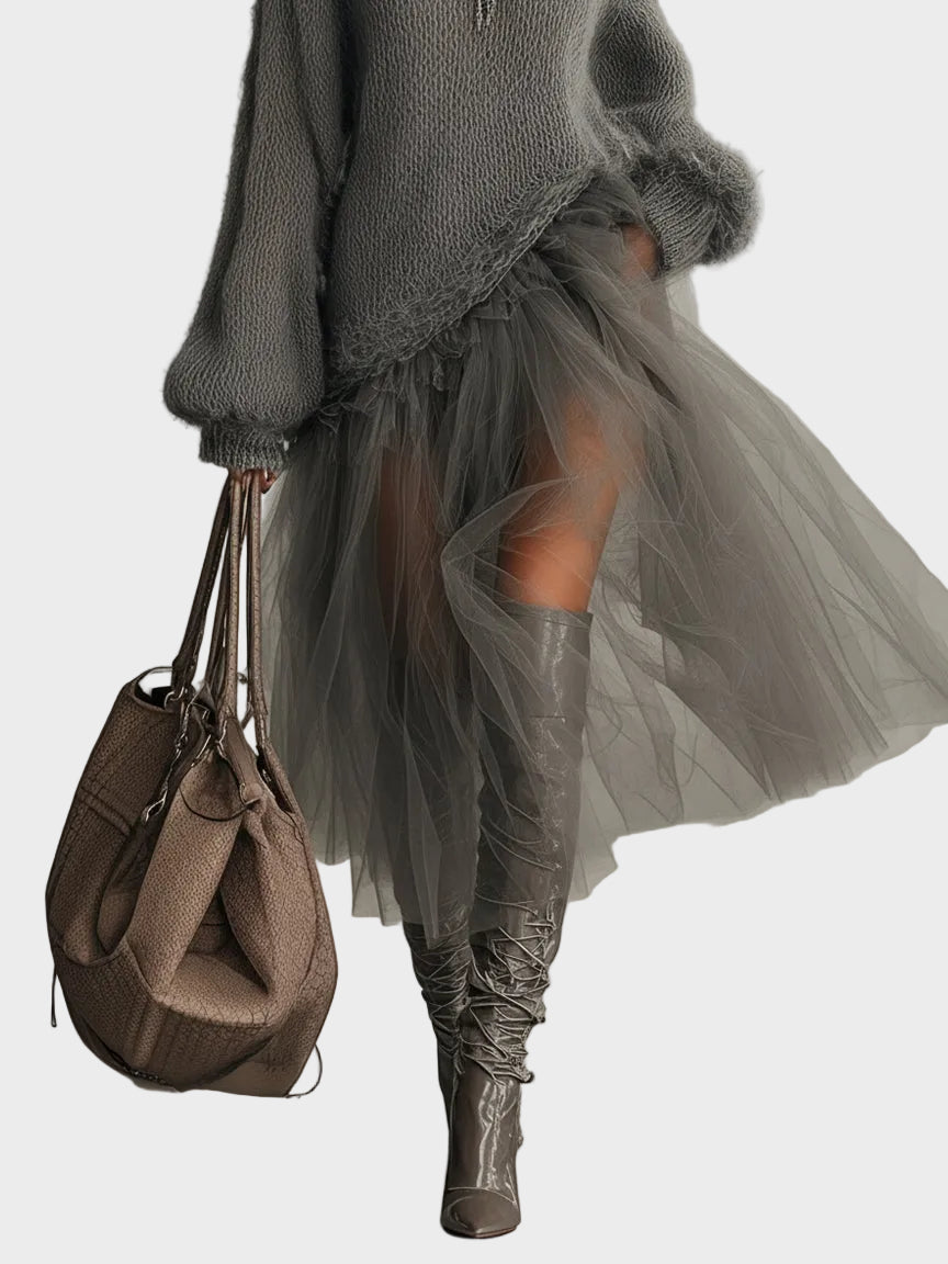 Cassie – Graues Maxikleid aus Mohair mit Tülleinsätzen – Ansicht 4