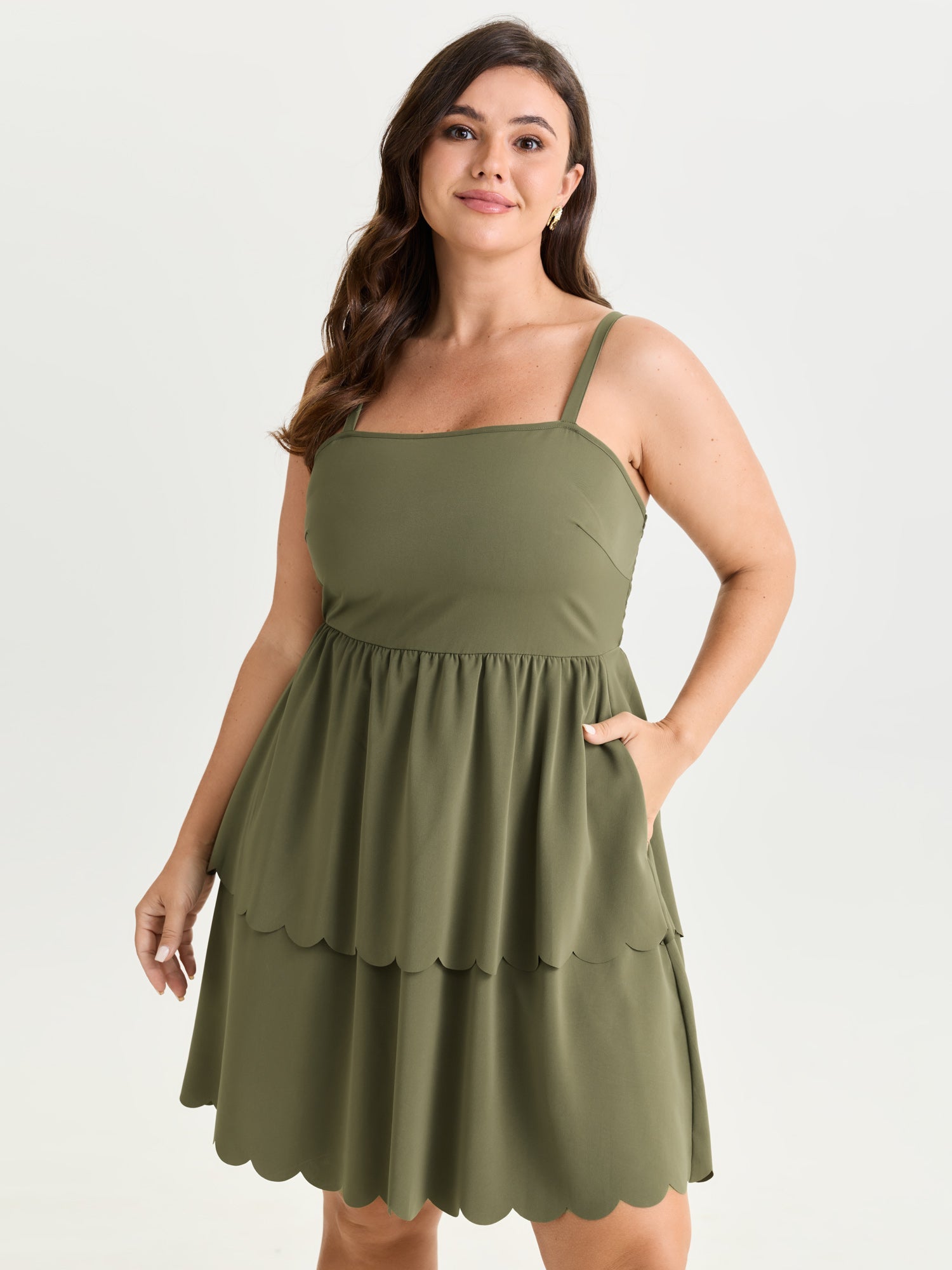 Minikleid für Damen mit Trägern und Raffungen in Übergröße