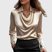Damenbluse Sylvie mit Glitzer und Plissee-Kragen