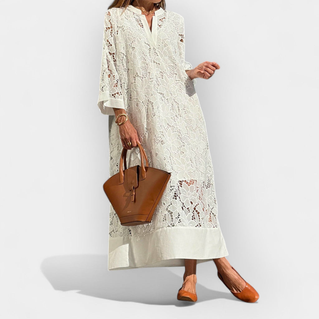 Leichtes Kleid mit Spitzendetails