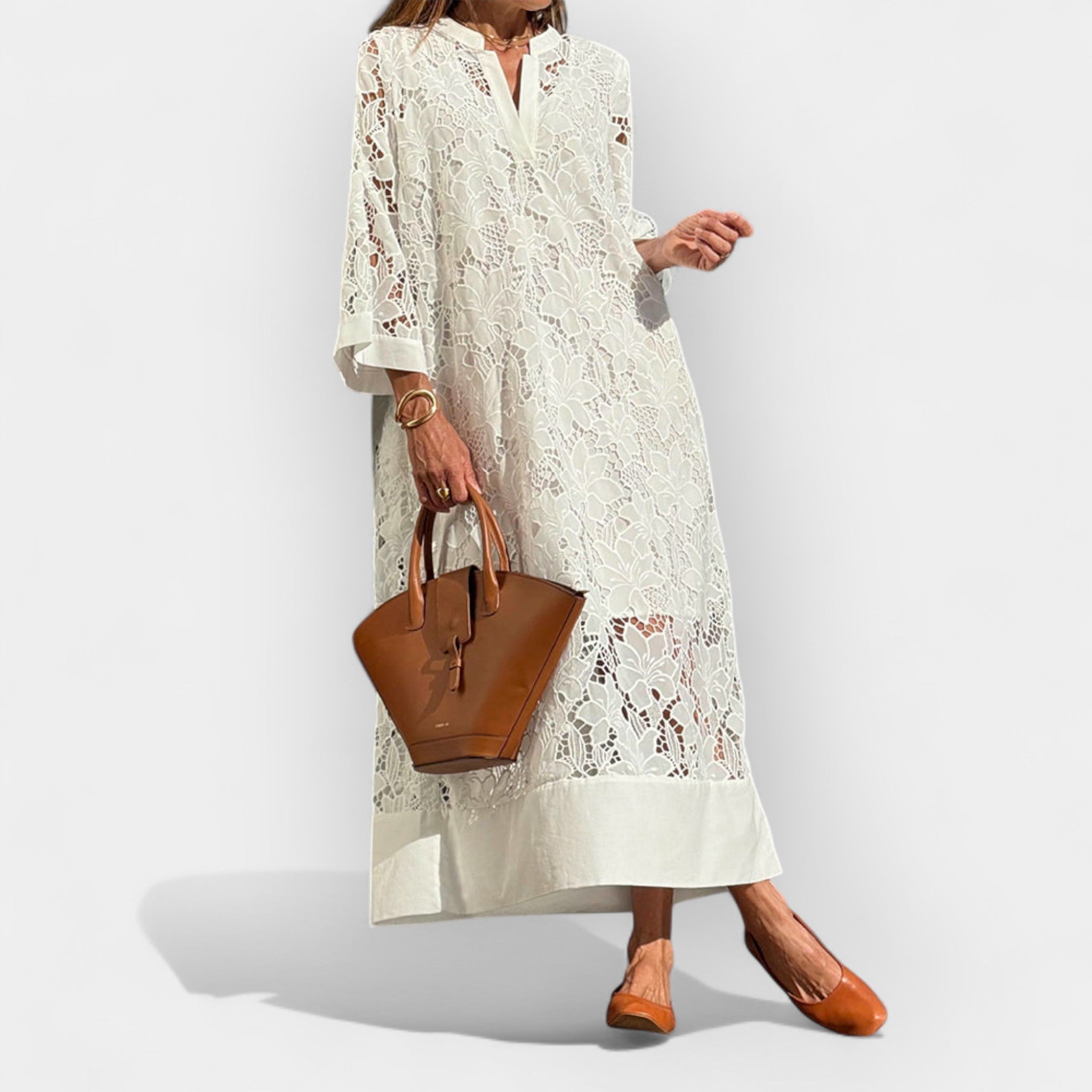 Leichtes Kleid mit Spitzendetails
