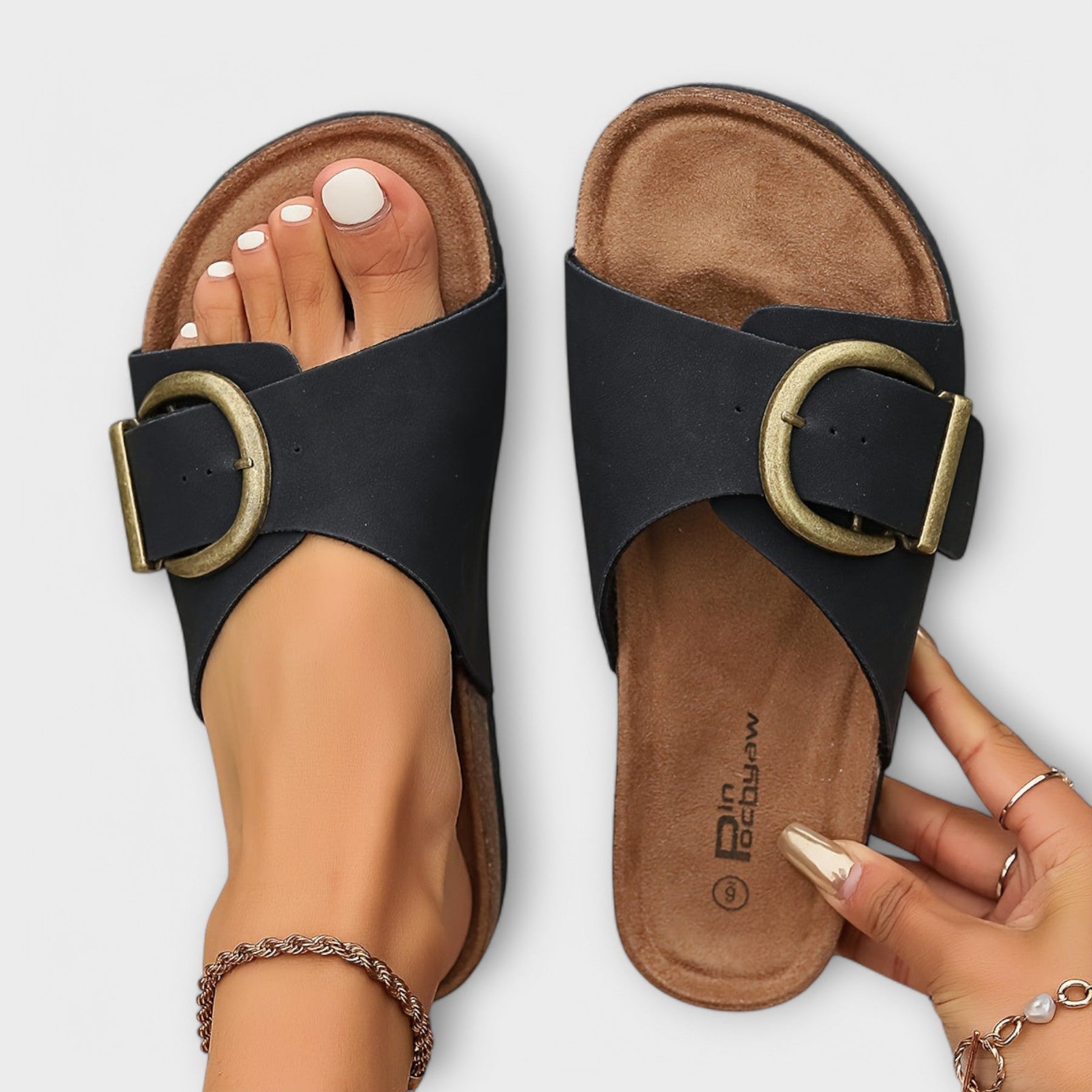 Damensandalen mit verstellbaren Riemen und flacher Sohle – Ansicht 2