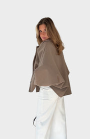 Zimtfarbene Oversize-Jacke für Damen – Ansicht 3
