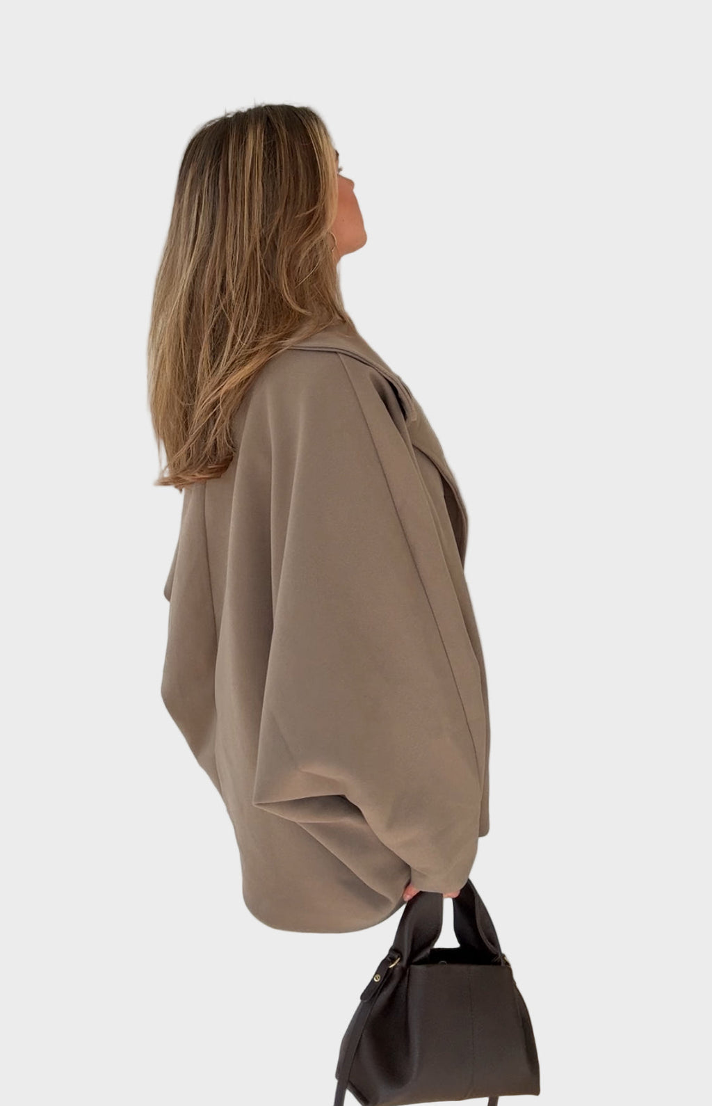 Weit geschnittene Jacke in Zimtfarbe