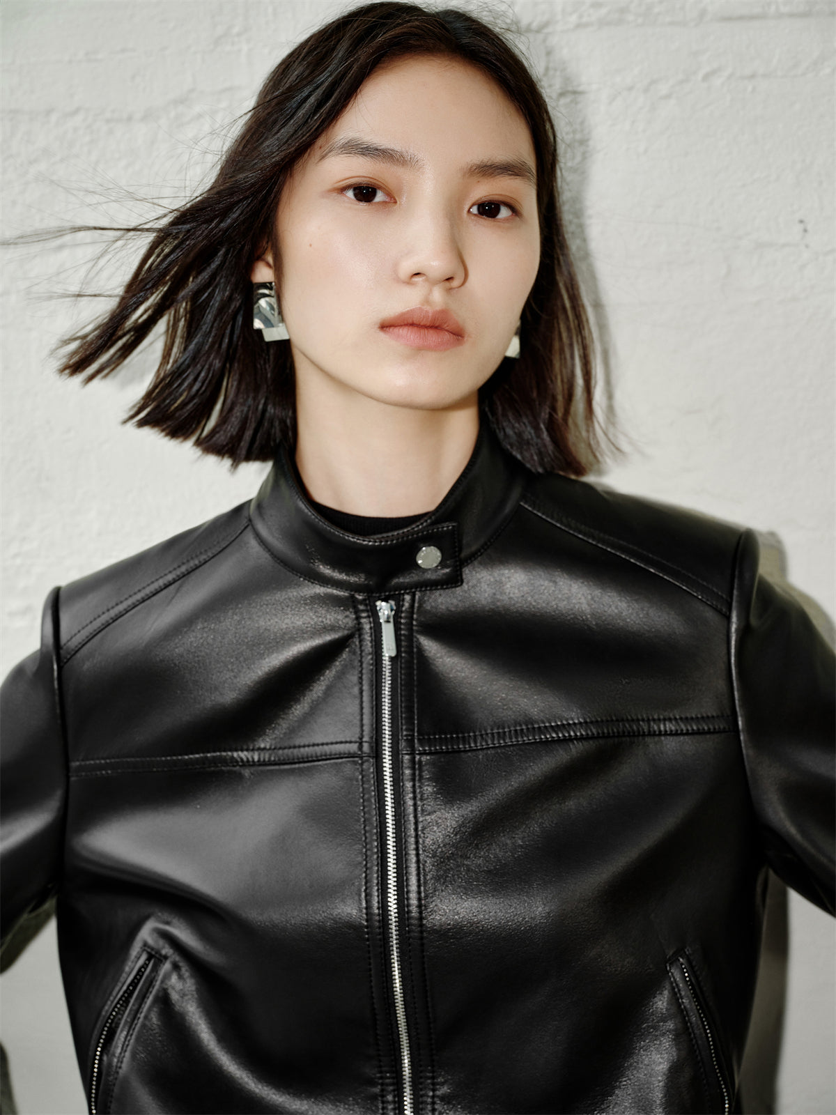 Iris – Kurze schwarze Motorradjacke für Damen aus PU – Ansicht 9