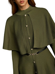 Coleen – Midikleid mit Knöpfen und Cape-Detail