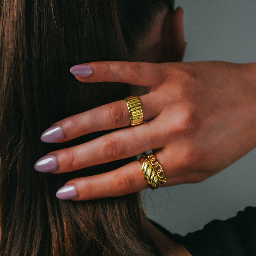 Ring mit Kette
