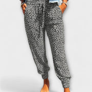 Damenhose Feli mit Leoparden-Print und weitem Bein – Ansicht 3