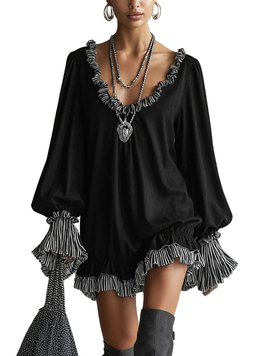Bella – Schwarzes Minikleid aus Wildlederimitat mit Streifen und Rüschen