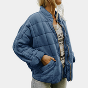 Khakifarbene gesteppte Oversize-Jacke für Damen – Ansicht 4