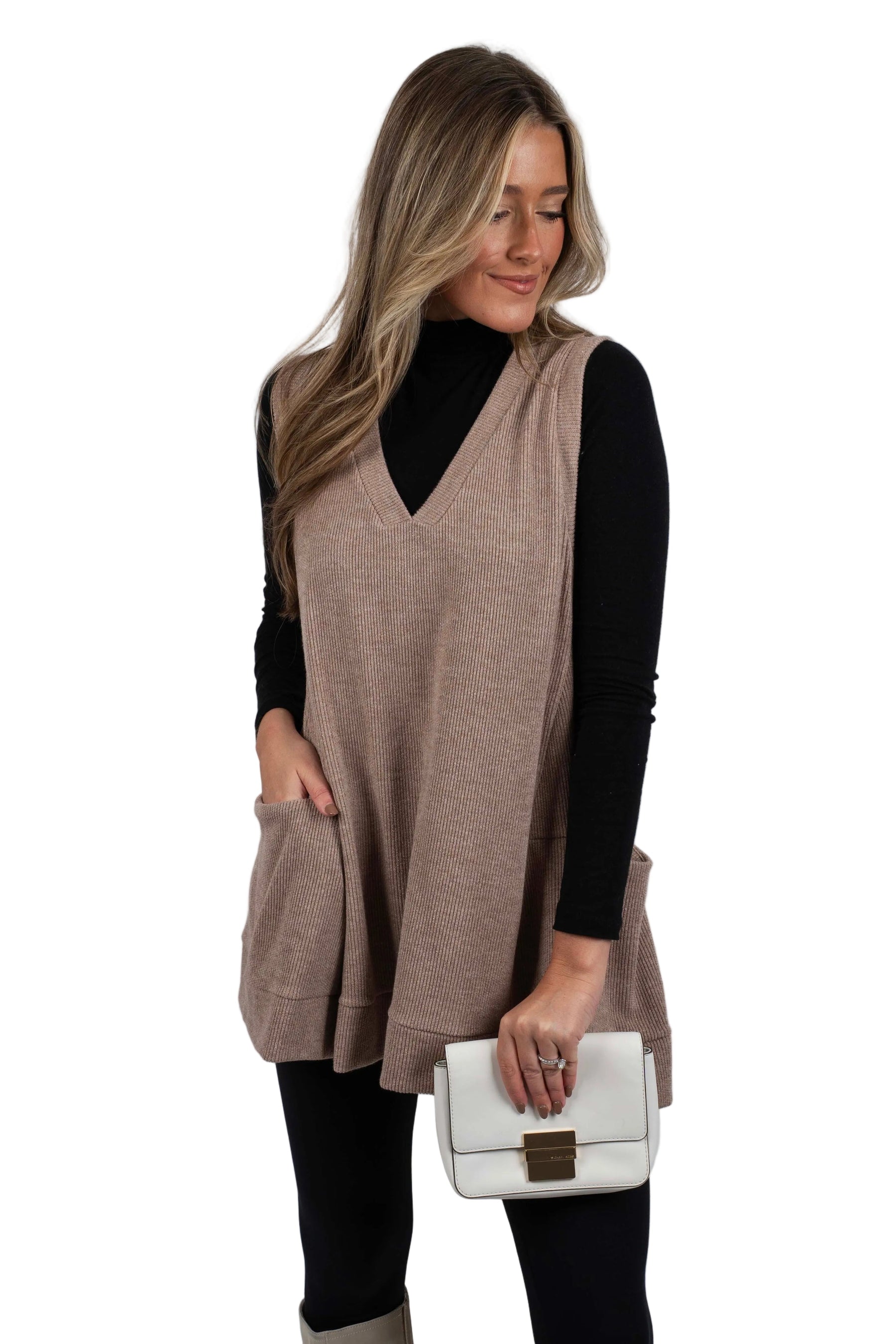 Nina – Strickweste in Taupe