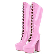 Mandy – Plateau-Kniestiefel für Damen mit Schnallenriemen