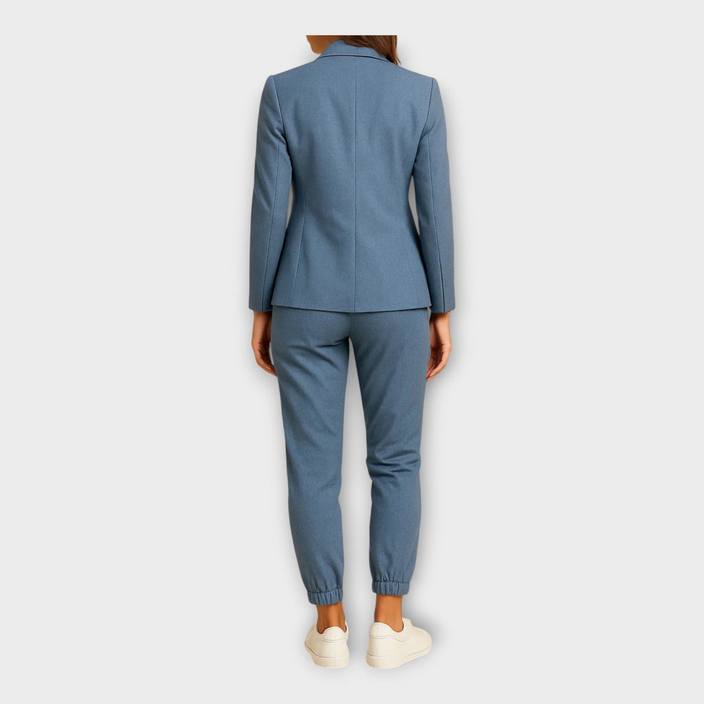 Damenanzug mit Jacke und Jogginghose