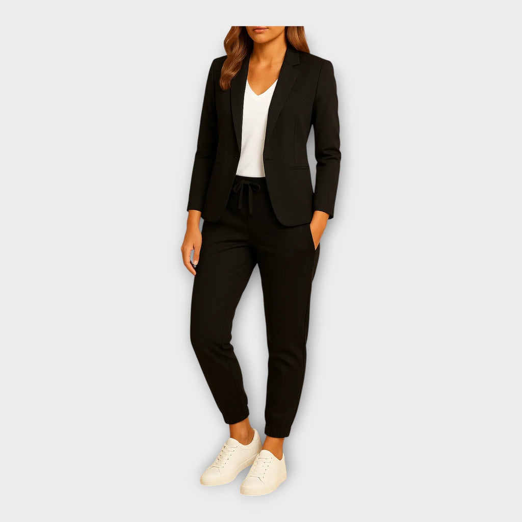 Damenanzug mit Jacke und Jogginghose